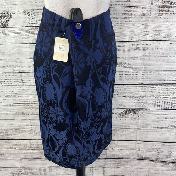 Studio West Apparel Skirt size Large Black Midnight Blue Lace Beading Pencil - Picture 8 of 9